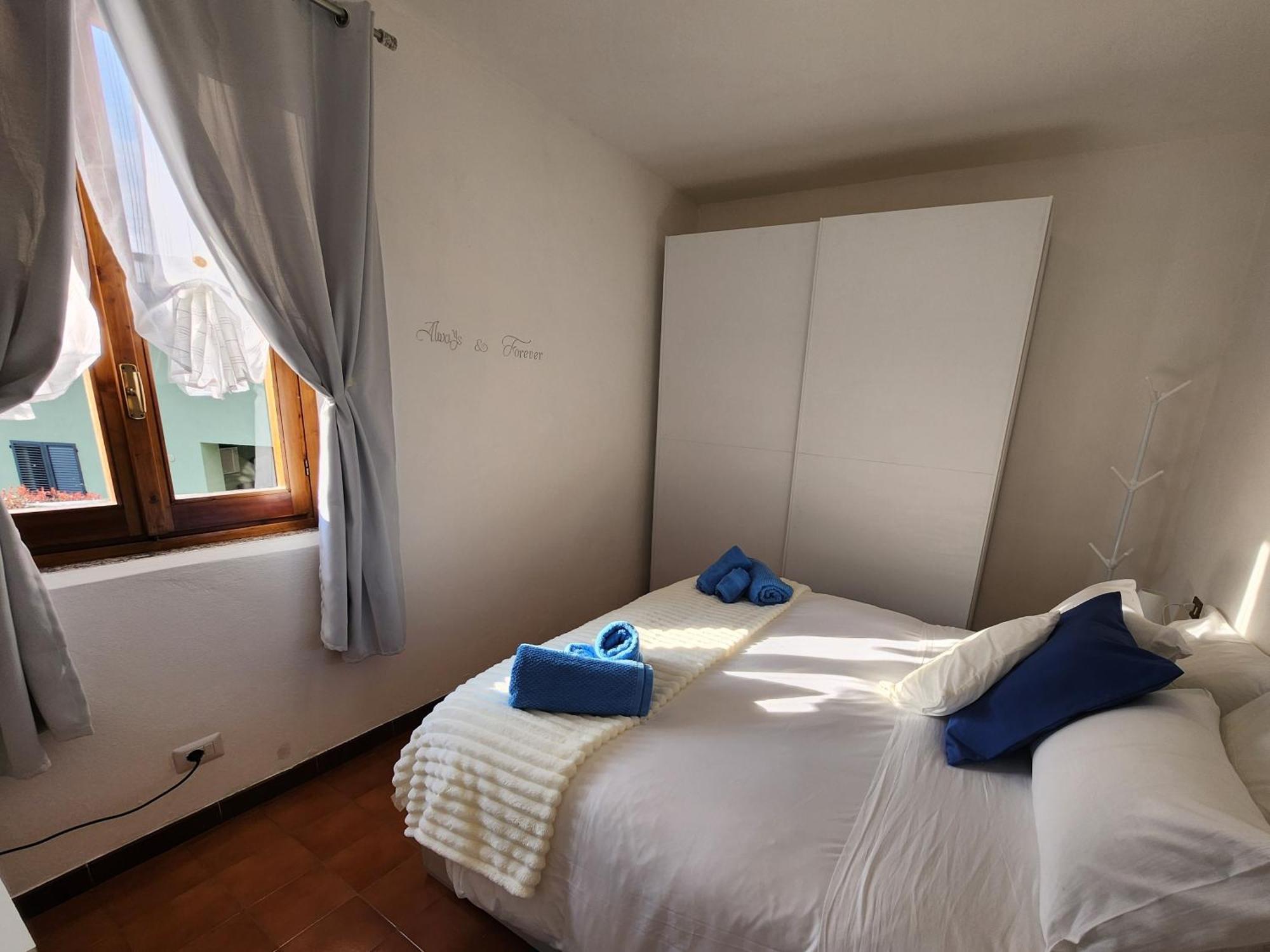 Laura'S Cottage With Lake View, Detached, 5 Kilometers From Varenna Lierna Exterior foto